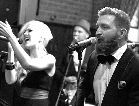 Craig Francis Music Cover Band Melbourne - Wedding Singers Entertainment